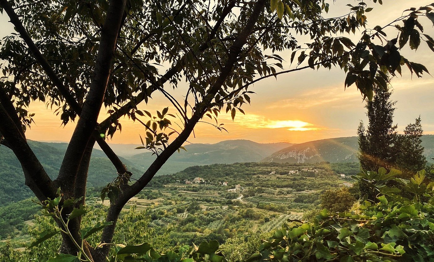 Pogled s terase Konobe Santa Terra